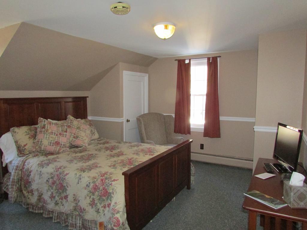 Curtis House Woodbury Quarto foto